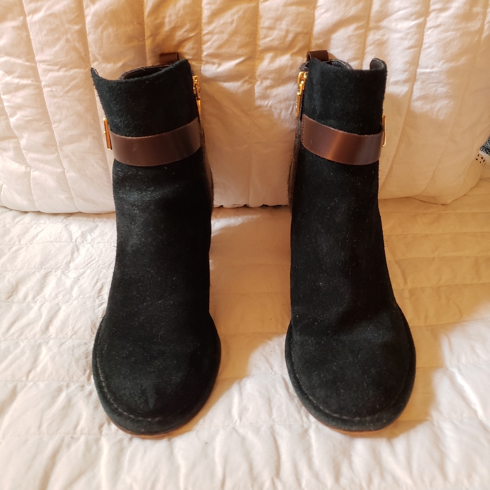Clarks Suede and Felt Black Boots 8.5